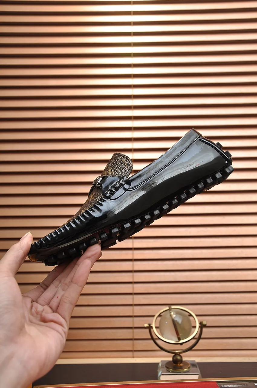 Men's men's shoes 💰420💶 [LV Doudou shoes] (water-dyed cowhide lining) new model is on the market, available on the official website. The new Doudou shoes are processed into single-color materials, and the uppers are made of imported horsehide leather. The body of the shoe is fully hemmed with mark thread, and is lined with imported original cowhide leather. The elegant shoe shape is super suitable for all-matching, and the size is 38-44.